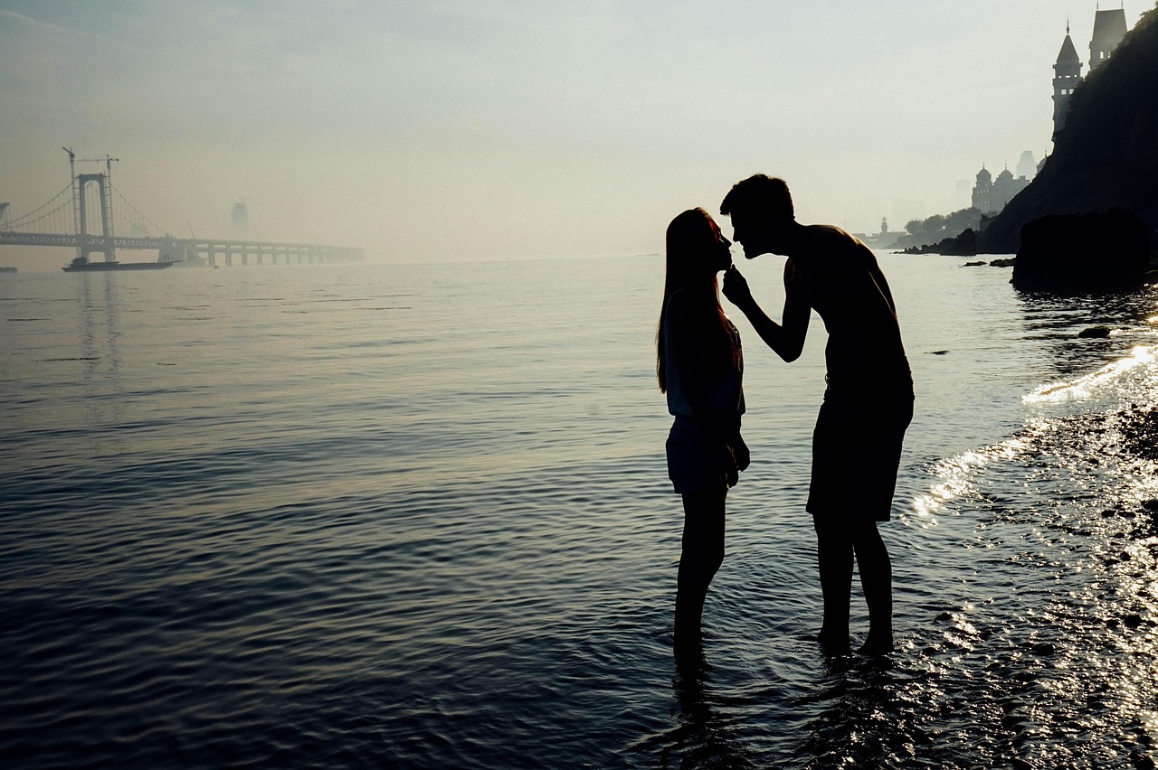 Amor e Paixão: Encontre Novas Pessoas Diariamente