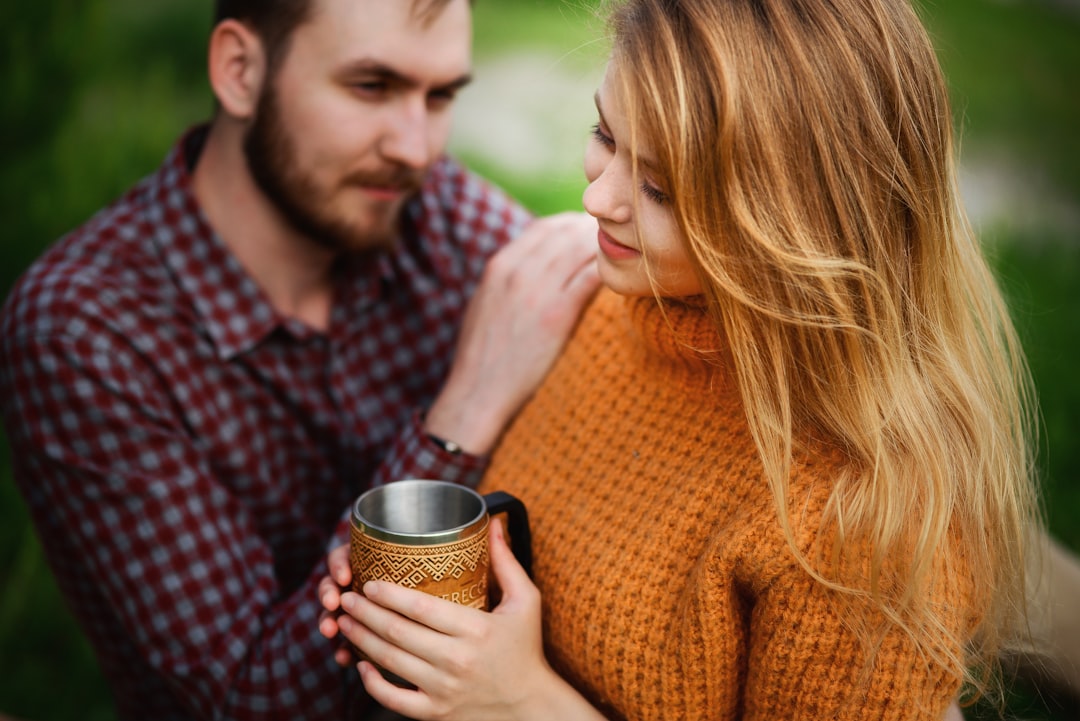 Chás Naturais para Revitalizar Seu Romance e Paixão